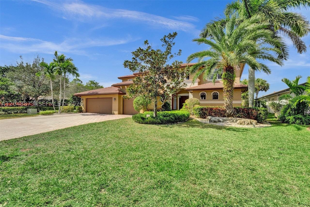 7607 Nw 127th Mnr - Photo 2 of 50