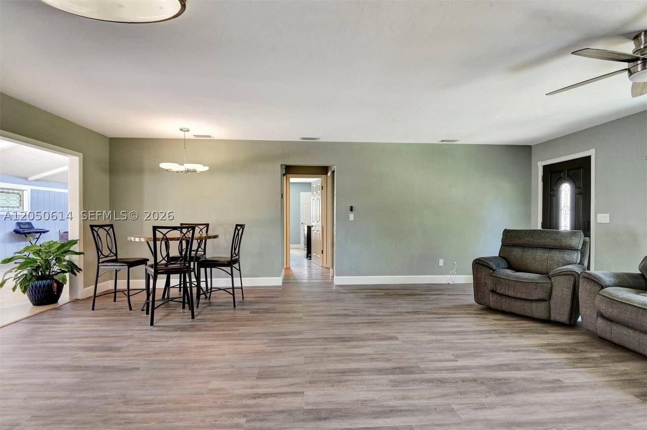 781 Little Pine Dr - Photo 7 of 34