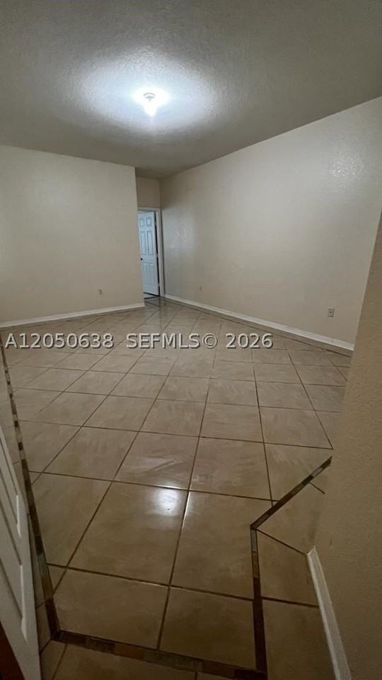 2416 Se 19th Ct #2416 - Photo 4 of 14