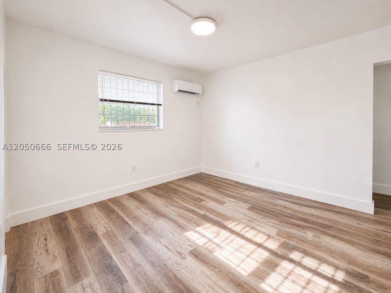 46 Nw 62nd St #4 - Photo 5 of 13