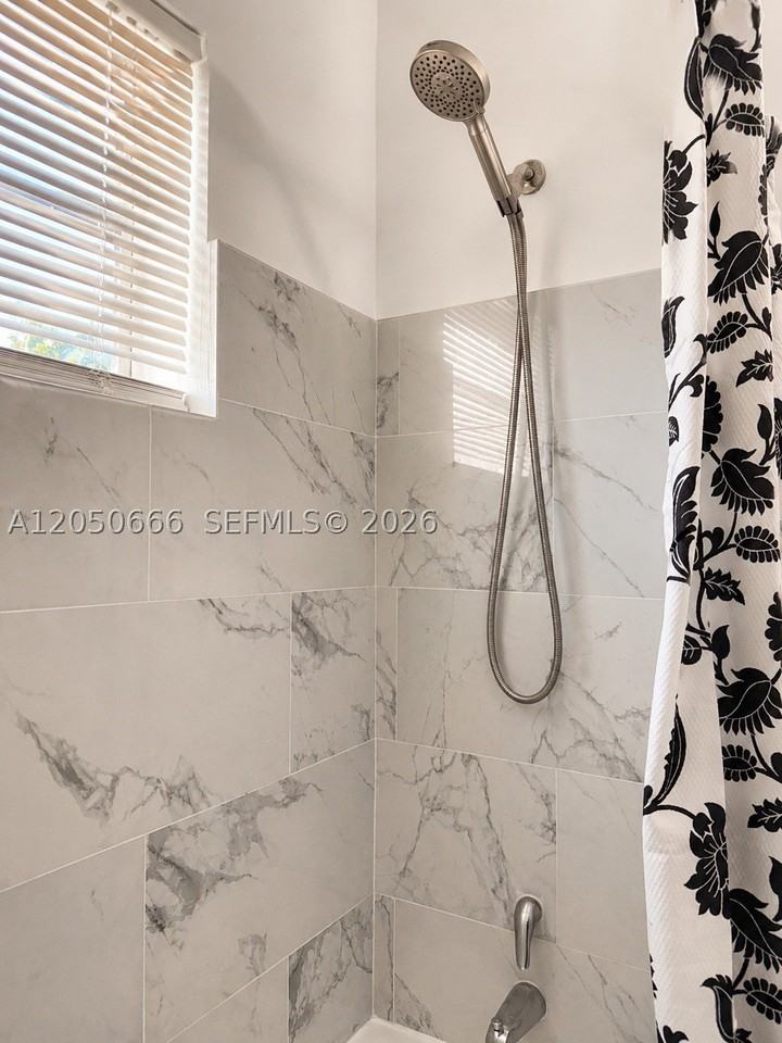 46 Nw 62nd St #4 - Photo 7 of 13