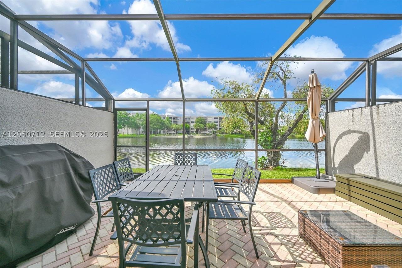 11290 Nw 14th Ct - Photo 2 of 50