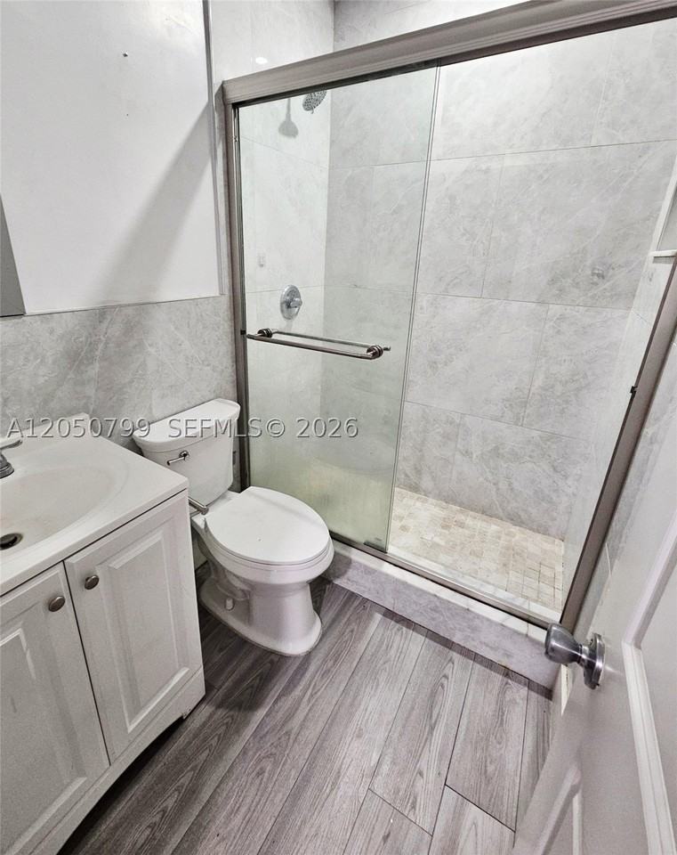 464 E 13th St #464 - Photo 5 of 7