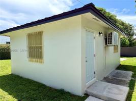 featured image of 8301 Sw 19th St #ADU
