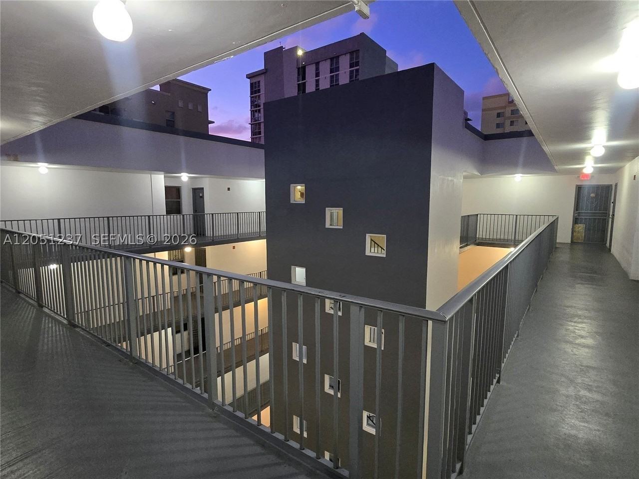 546 Sw 1st St #607 - Photo 5 of 10