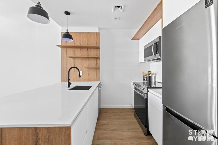 825 Dekalb Ave - Photo 4 of 10