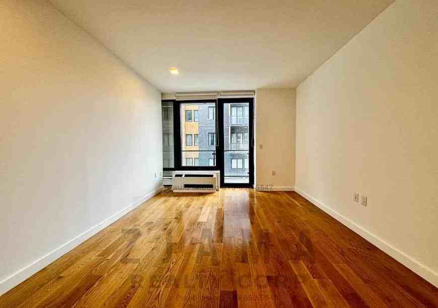 25 E 19th St - Photo 4 of 10