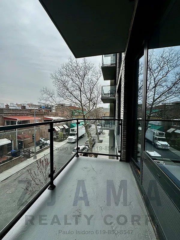 25 E 19th St - Photo 5 of 10