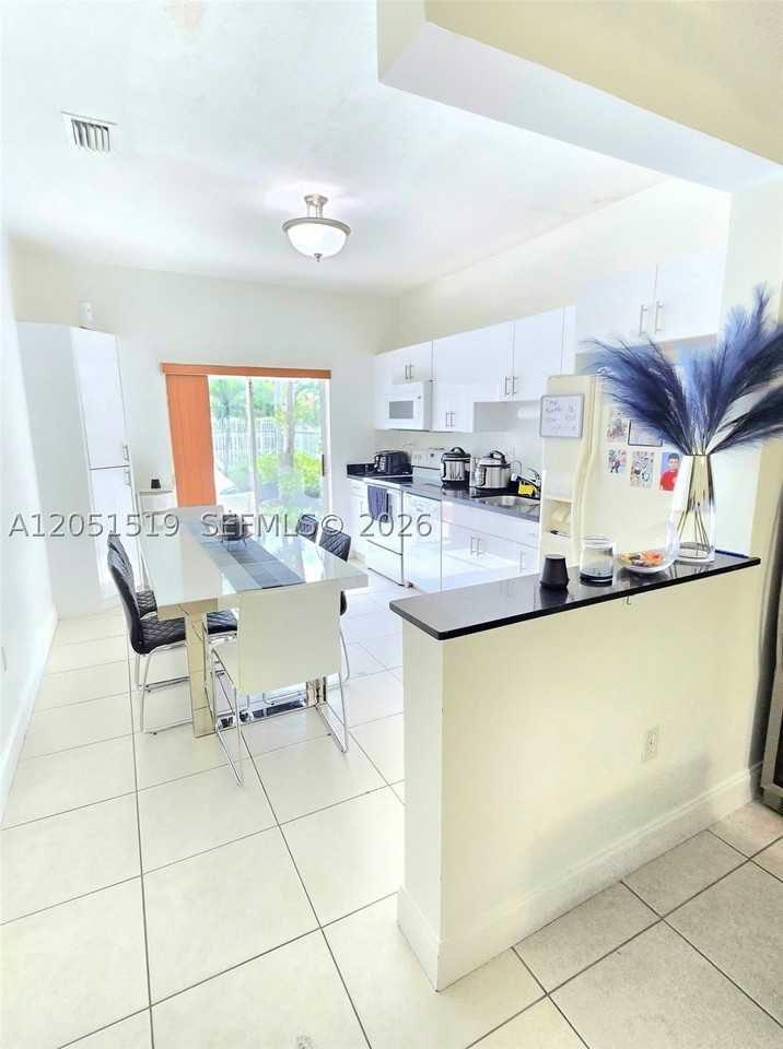 6900 Nw 179th St #106-1 - Photo 3 of 15