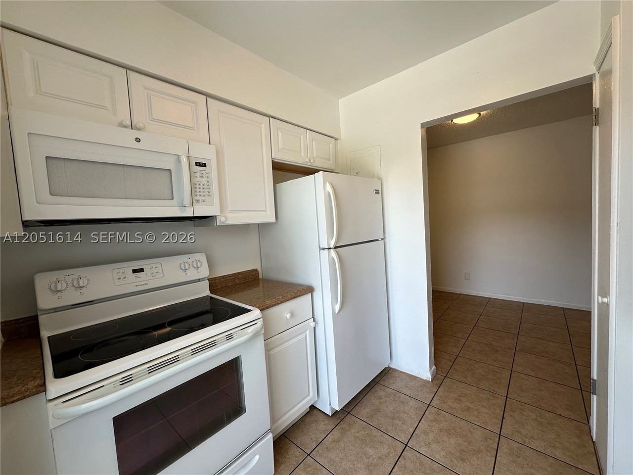 1400 Ne 56th St #306 - Photo 5 of 35