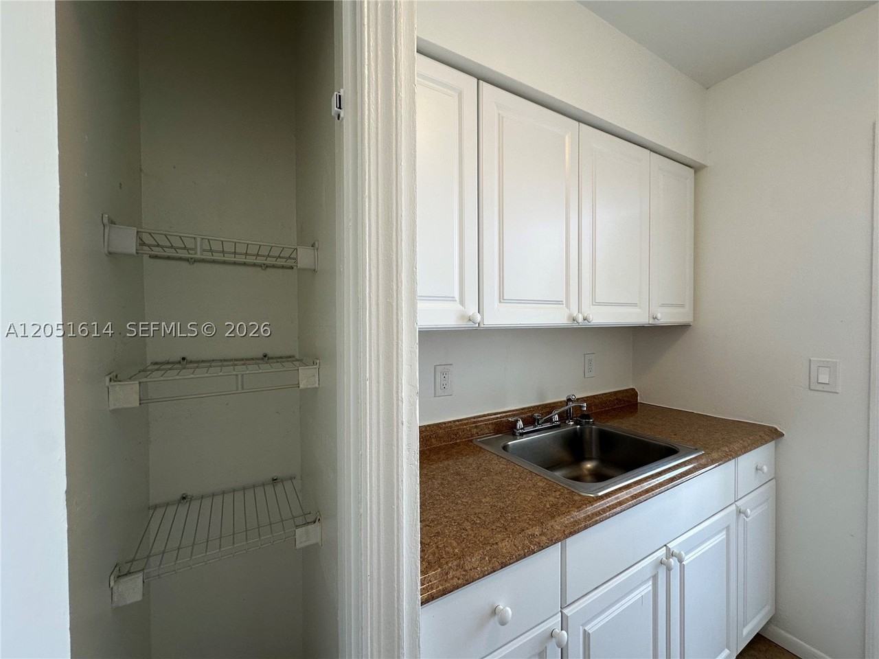 1400 Ne 56th St #306 - Photo 6 of 35