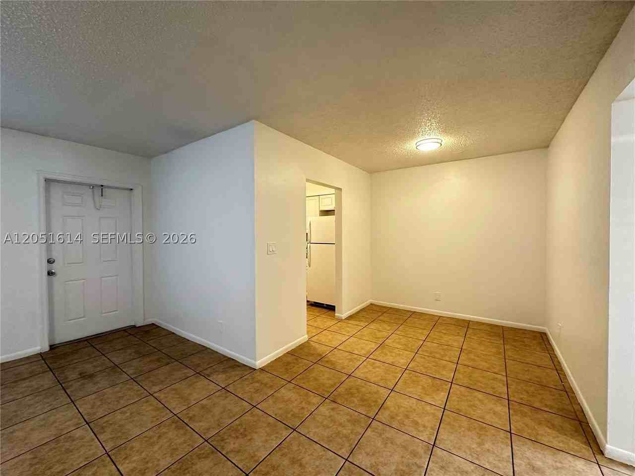 1400 Ne 56th St #306 - Photo 7 of 35