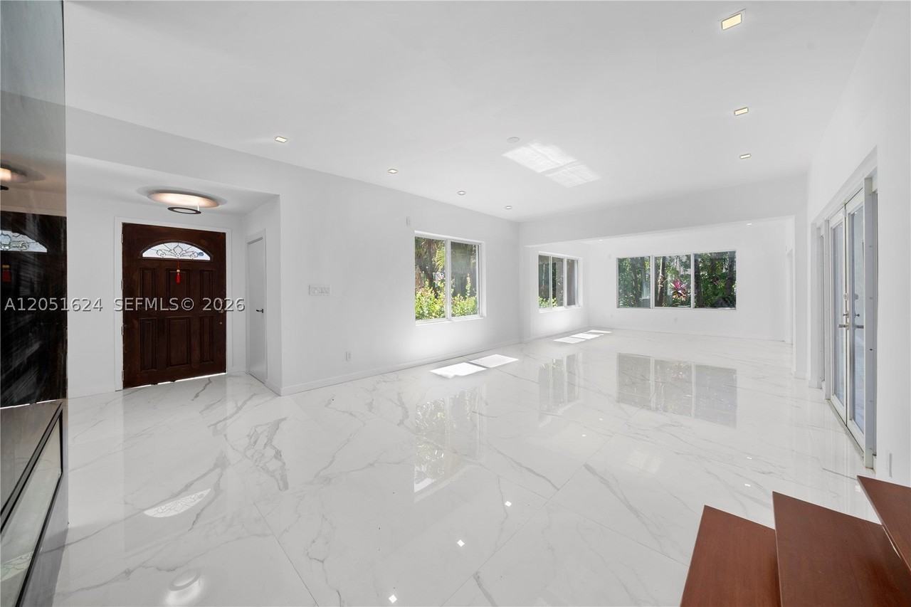 5824 Alton Rd - Photo 6 of 44