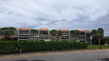 featured image of 230 Lakeview Dr #310