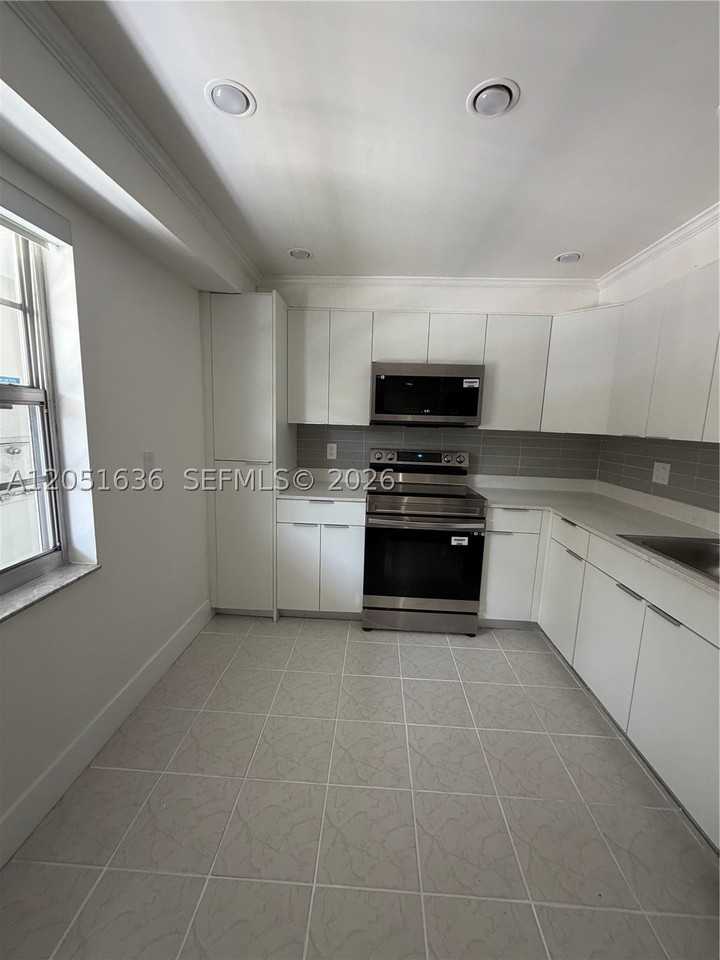 4007 N Cypress Dr #203 - Photo 2 of 26