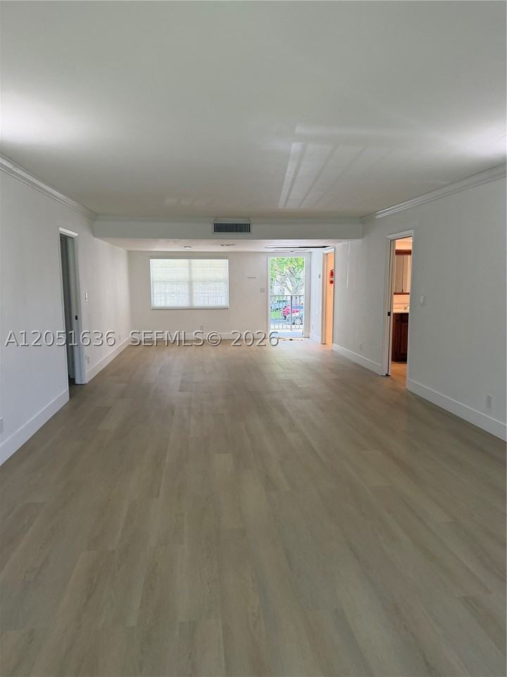4007 N Cypress Dr #203 - Photo 7 of 26
