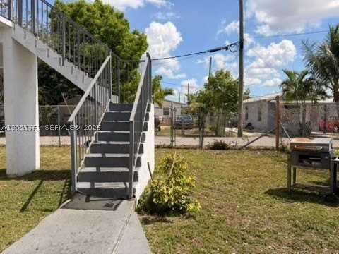 848 Sw 5th St #203 - Photo 3 of 18