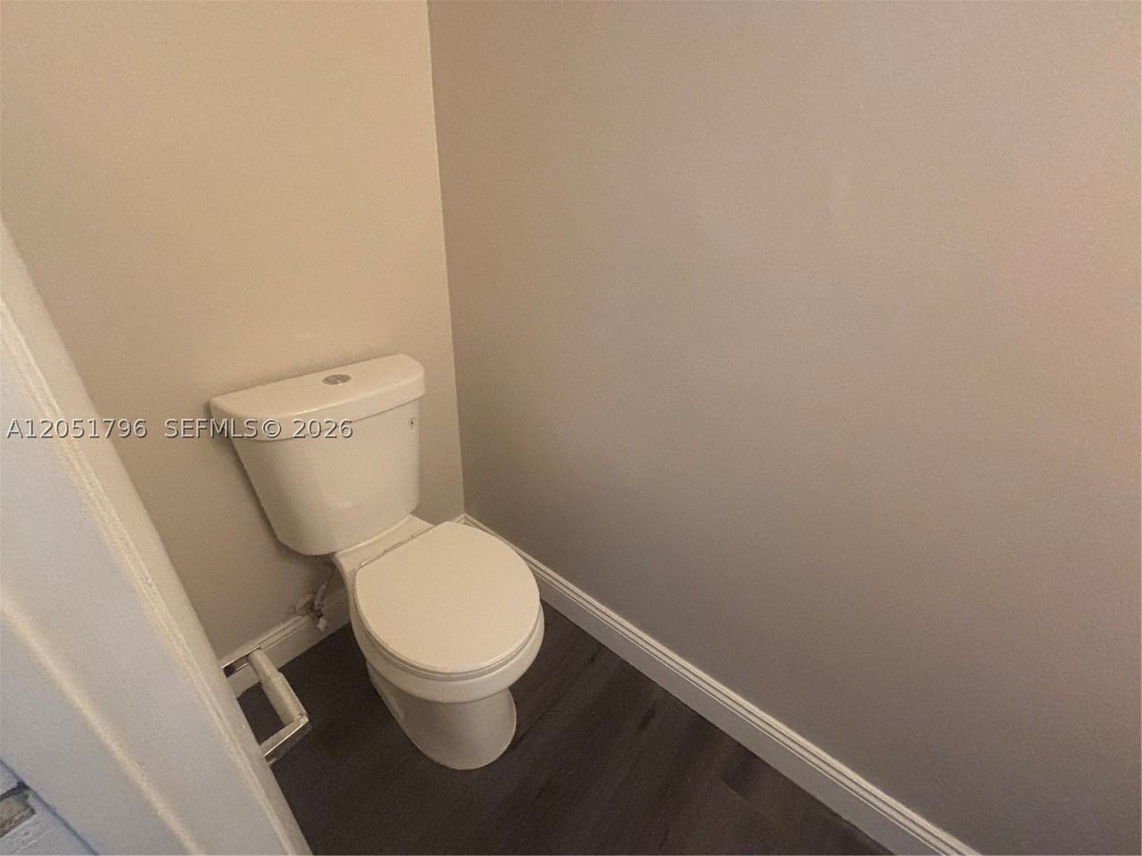 323 Palm Cir E - Photo 7 of 26