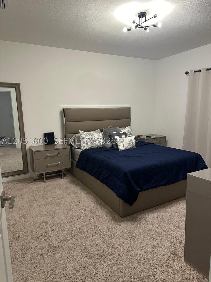 785 Se 18th St - Photo 5 of 12