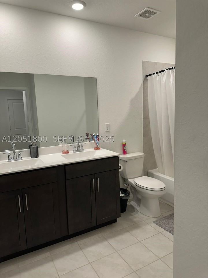 785 Se 18th St - Photo 6 of 12