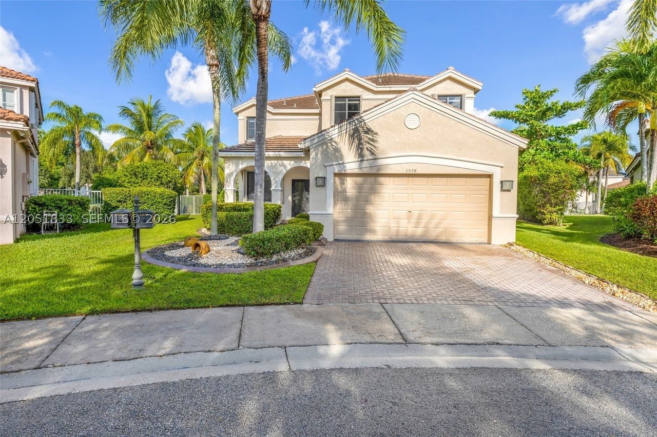 1538 Tamarind Ct #0 - Photo 4 of 47