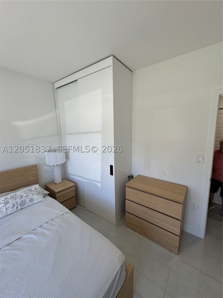 1330 Nw 2nd St #1330 - Photo 5 of 8