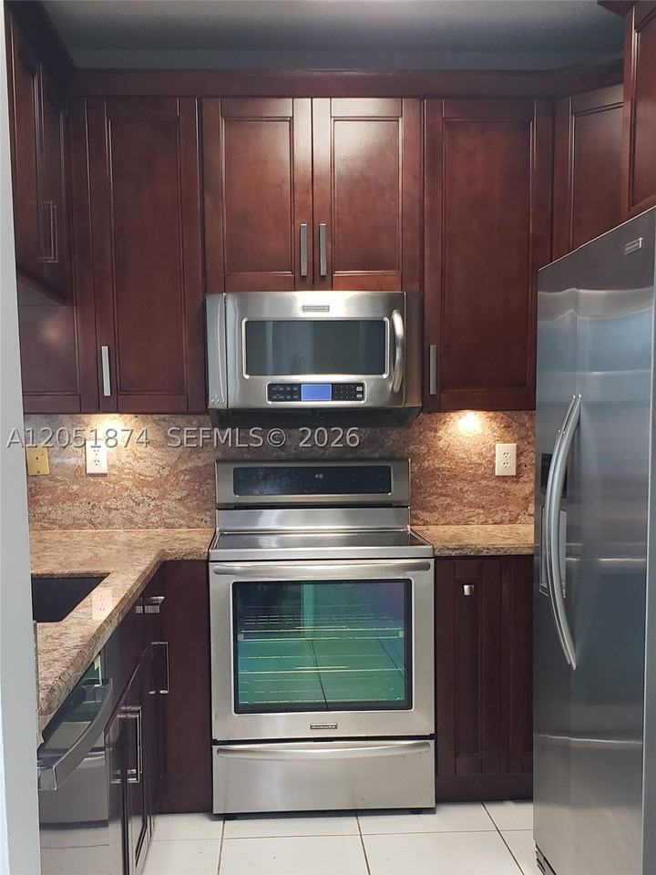 2398 Nw 162nd Way #2398 - Photo 5 of 21
