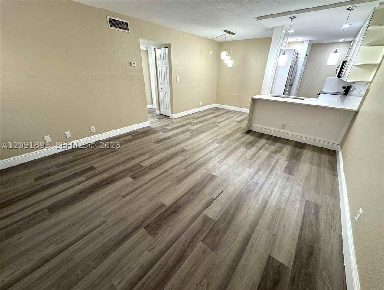 2626 Riverside Dr #2626 - Photo 3 of 10