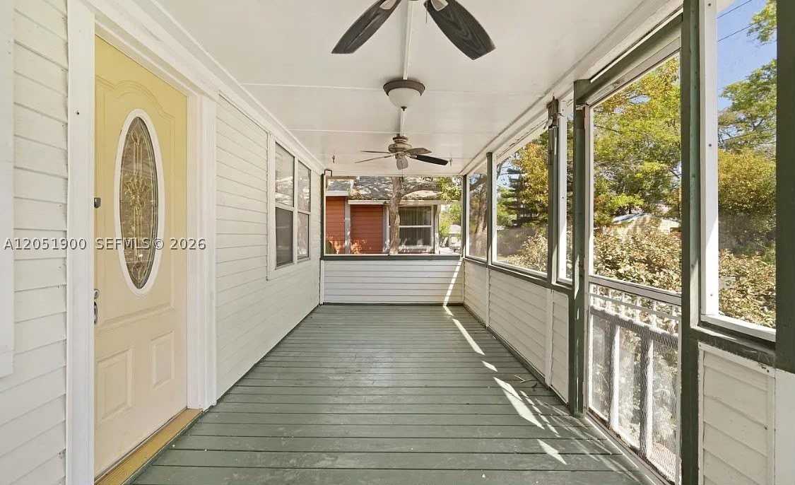 132 Washington St #0 - Photo 3 of 17