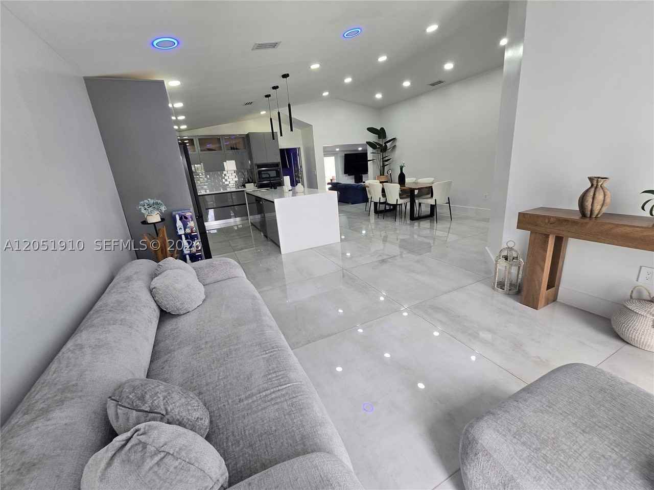 20950 Sw 119th Ct - Photo 4 of 50