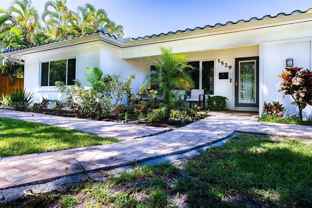 1529 Bayview Dr - Photo 1 of 1