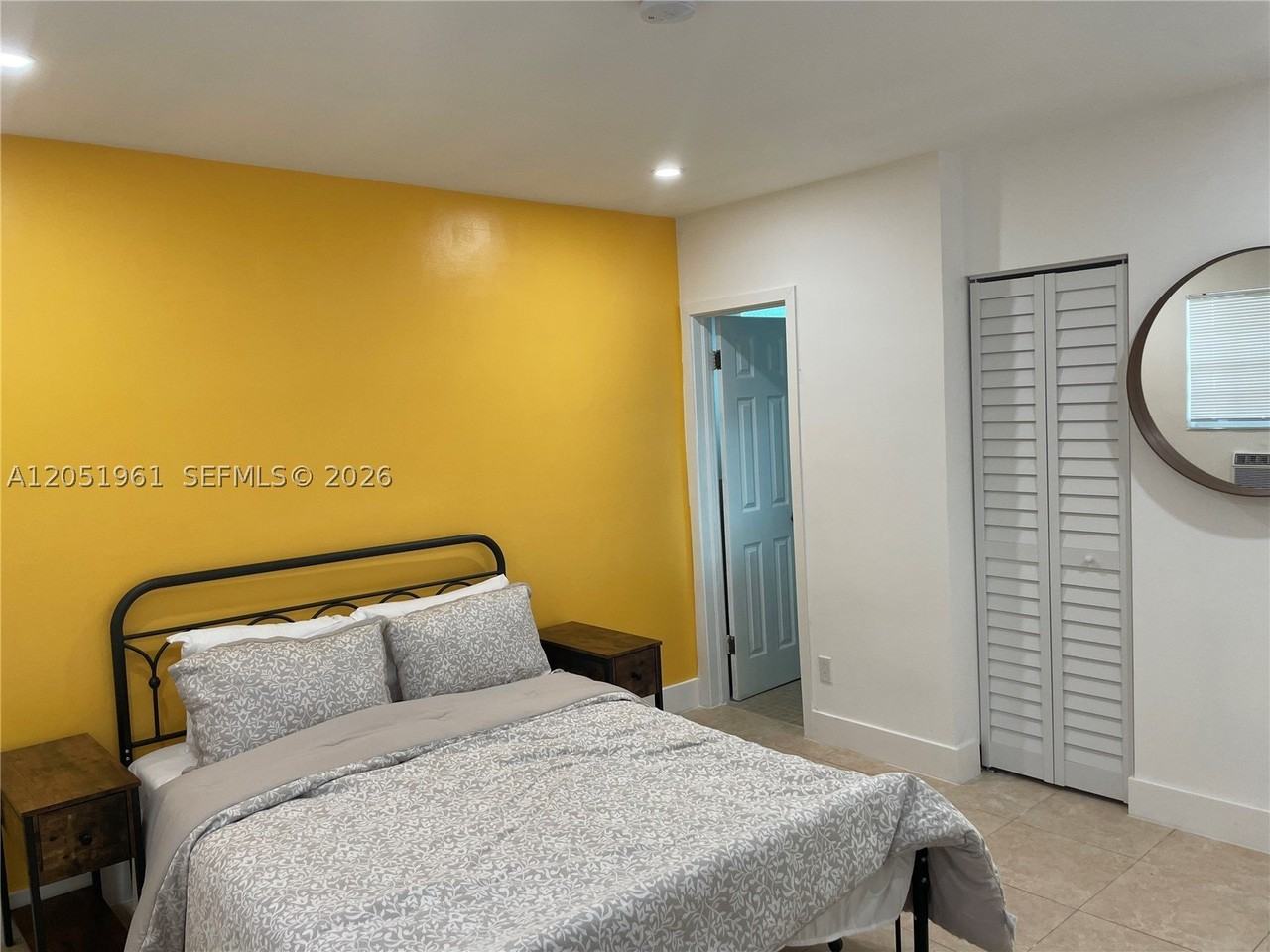 320 Ne 160th St #A - Photo 3 of 16
