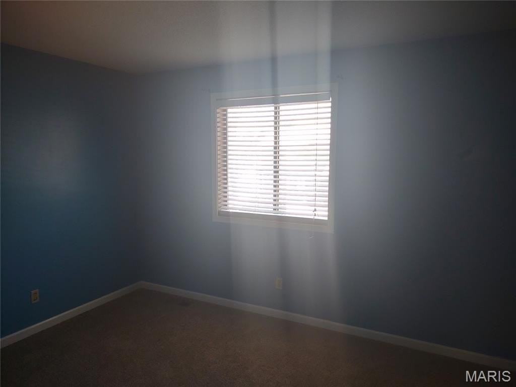 28 Cedar Grove Ct #B - Photo 5 of 12