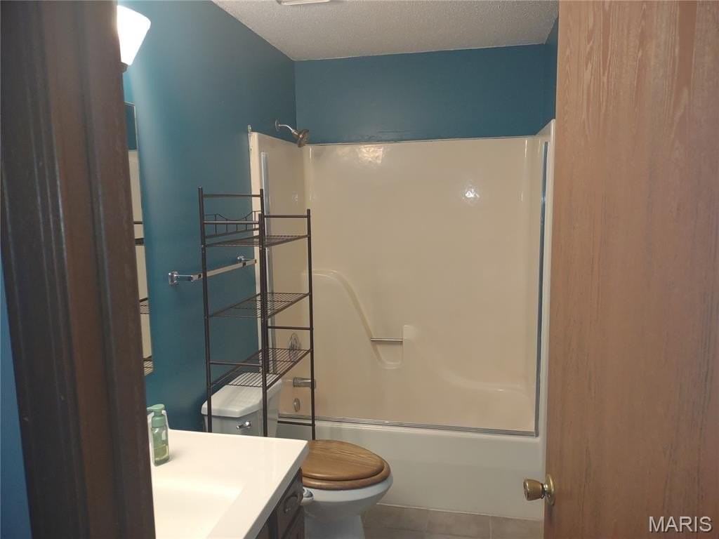 28 Cedar Grove Ct #B - Photo 7 of 12