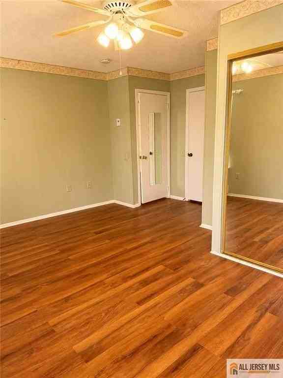 525 Belford Rd #525O - Photo 6 of 8