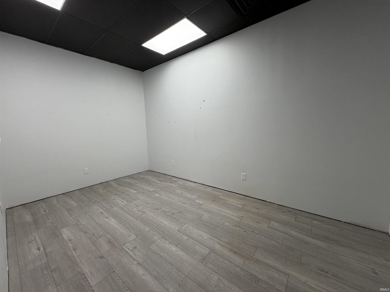 2111 Broad St - Photo 3 of 7