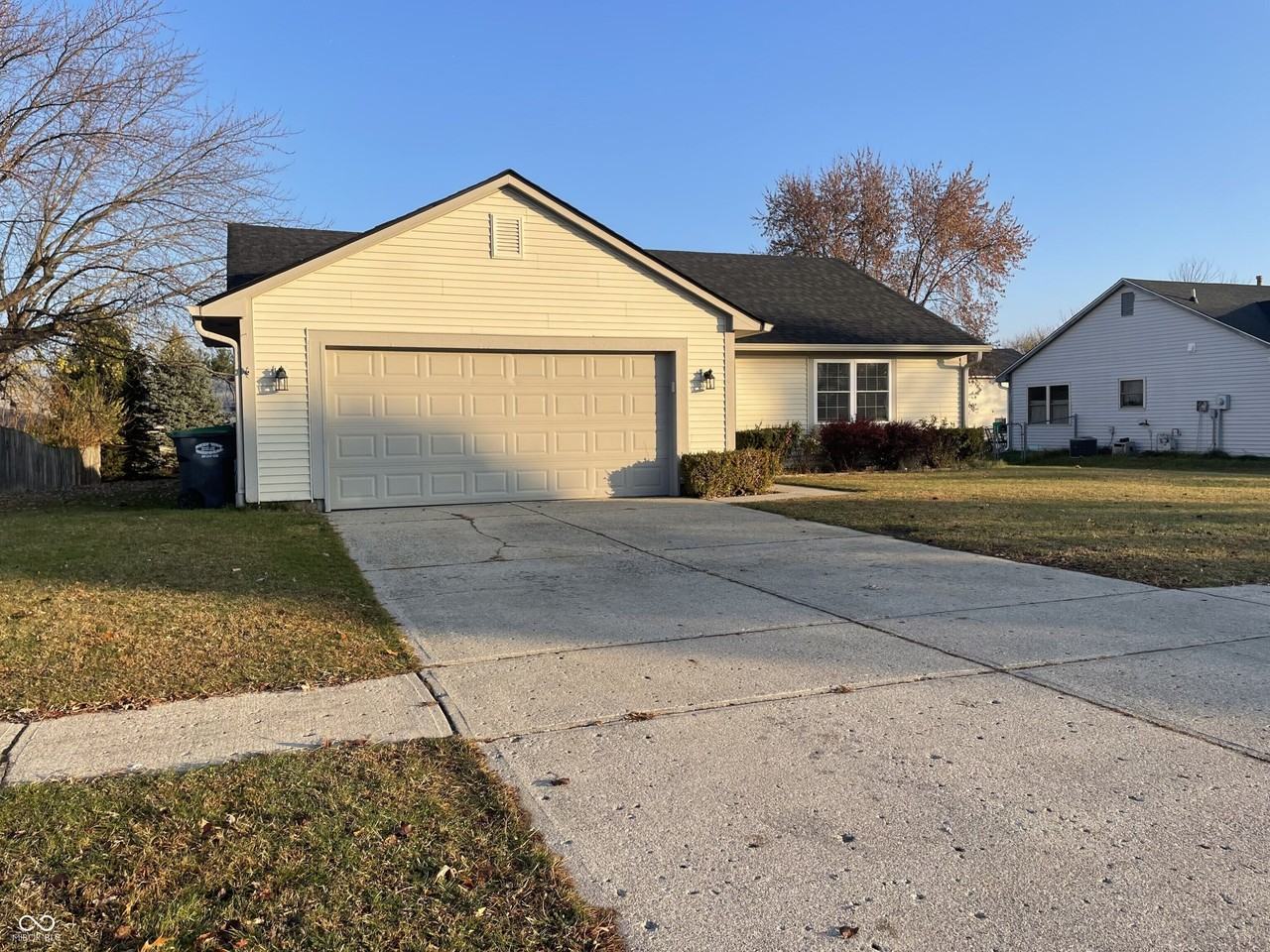 978 Spring Meadow Dr - Photo 2 of 31