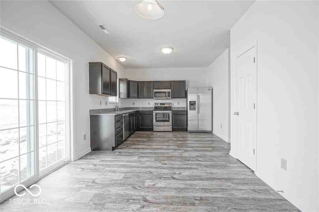 5292 Brandywine Dr - Photo 6 of 31