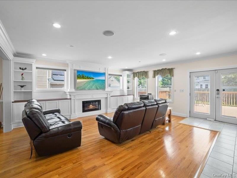283 Harrison Ave - Photo 7 of 26