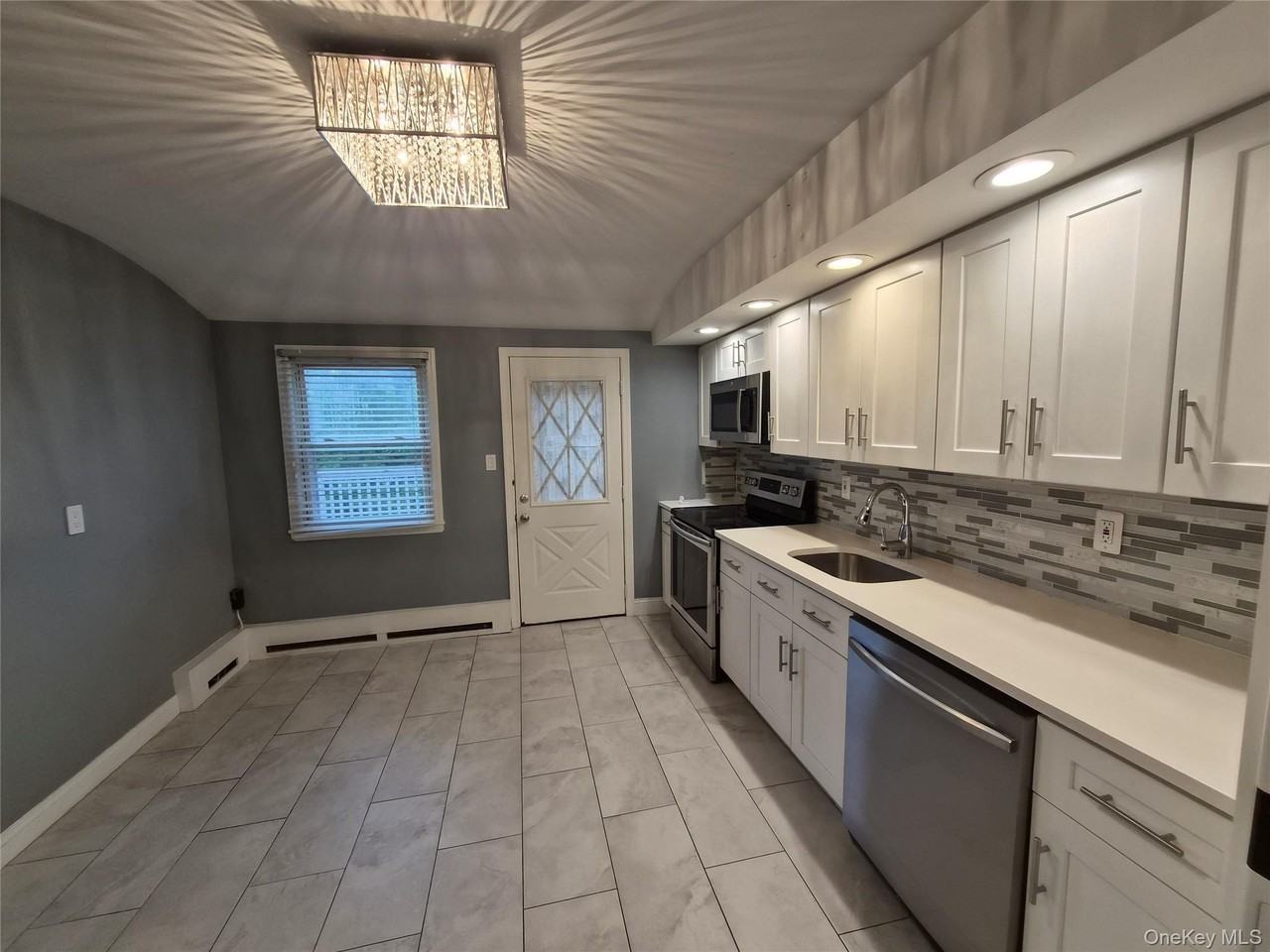 123 Southern Pkwy - Photo 5 of 37