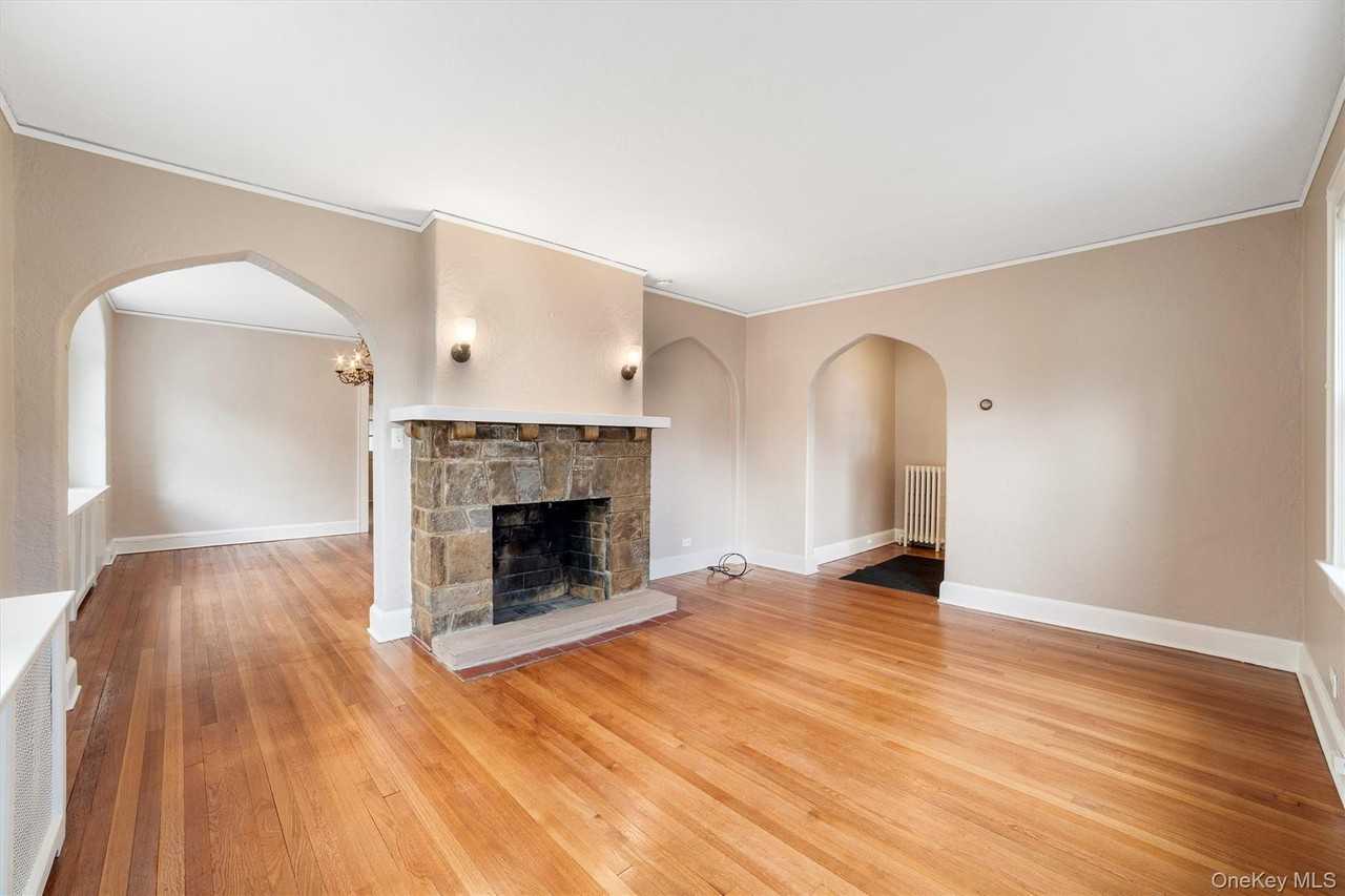 36 Woodland Ave #1 - Photo 6 of 21