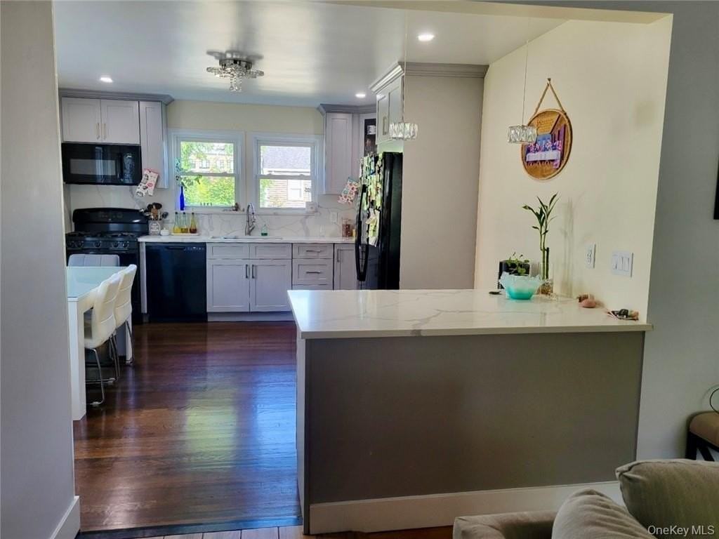 313 Stanley Ave #1stFL - Photo 6 of 19