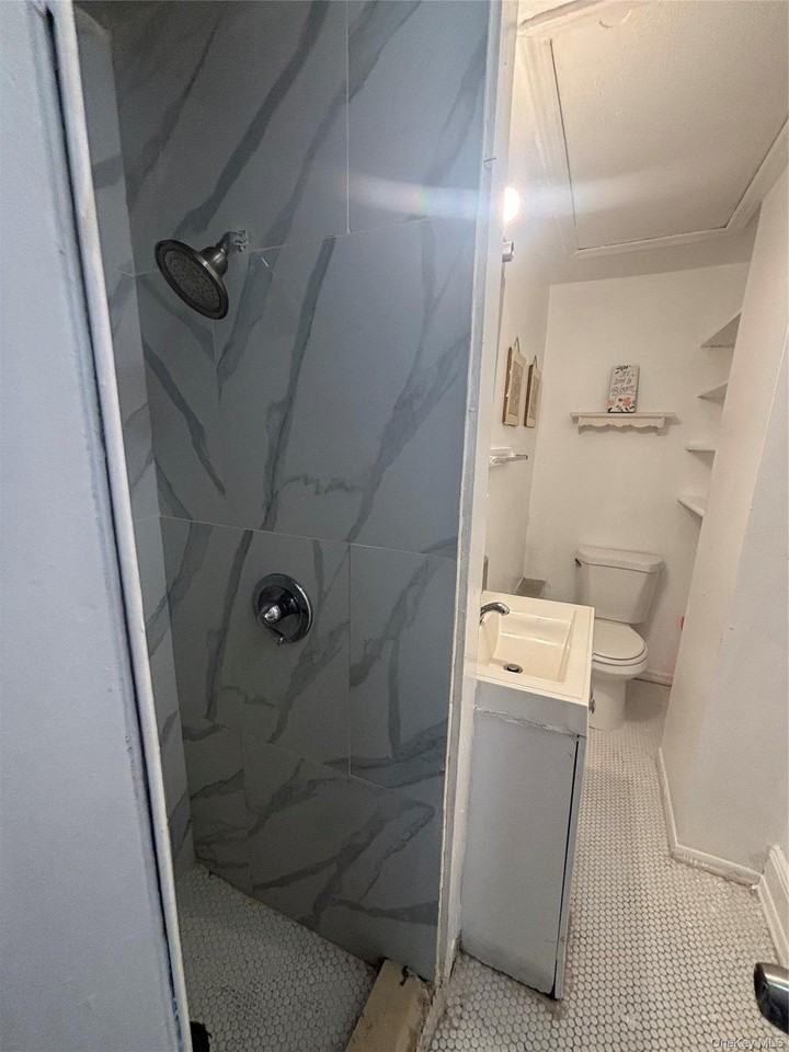 2426 Grand Ave - Photo 6 of 7