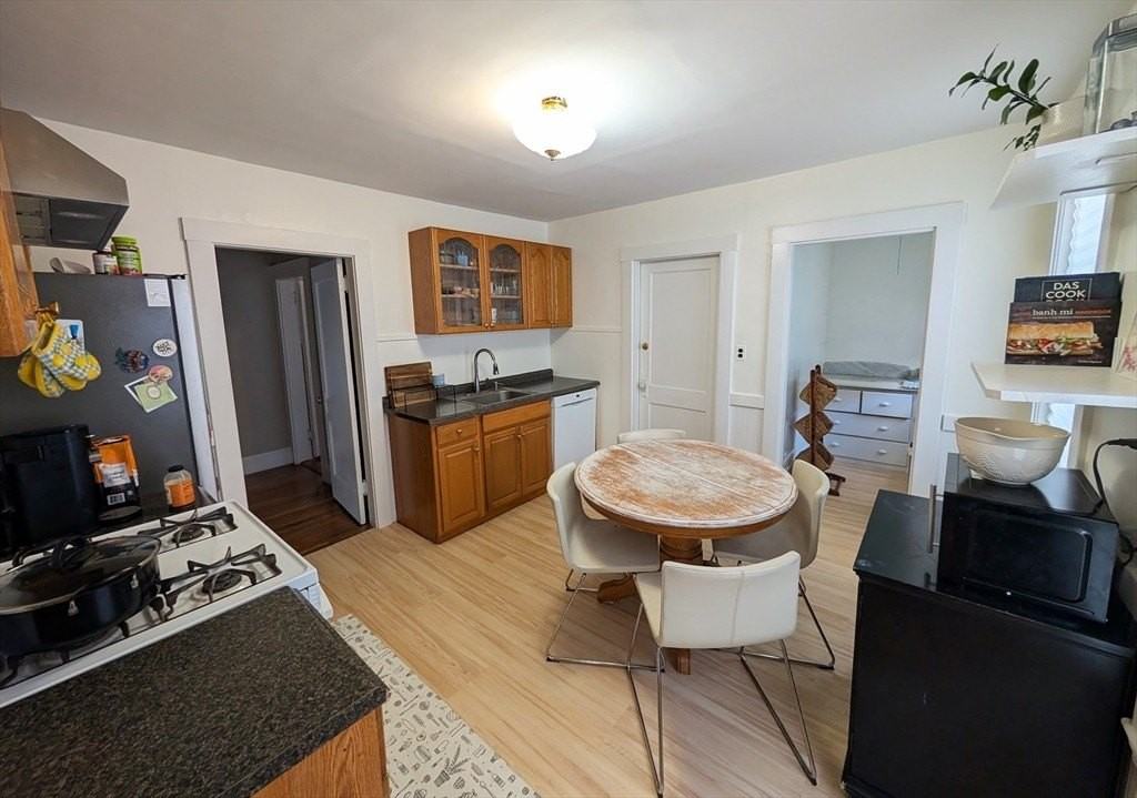 150 Nonantum St #2 - Photo 6 of 18
