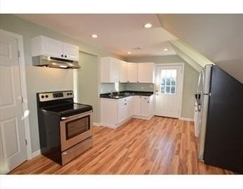 32 Roundy St #2 - Photo 2 of 8