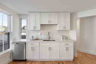 54 Bonair St #1B - Photo 1 of 1