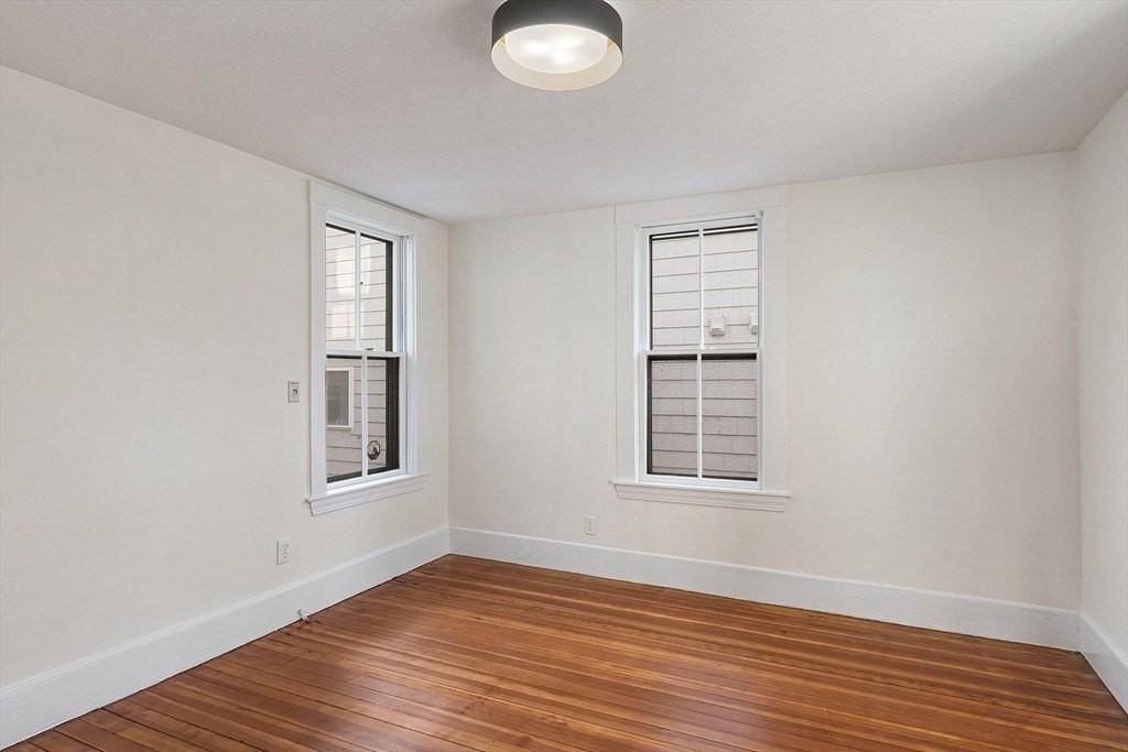 54 Bonair St #1B - Photo 6 of 16