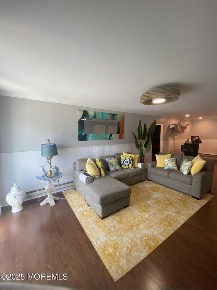 1382 Ocean Ave #B1