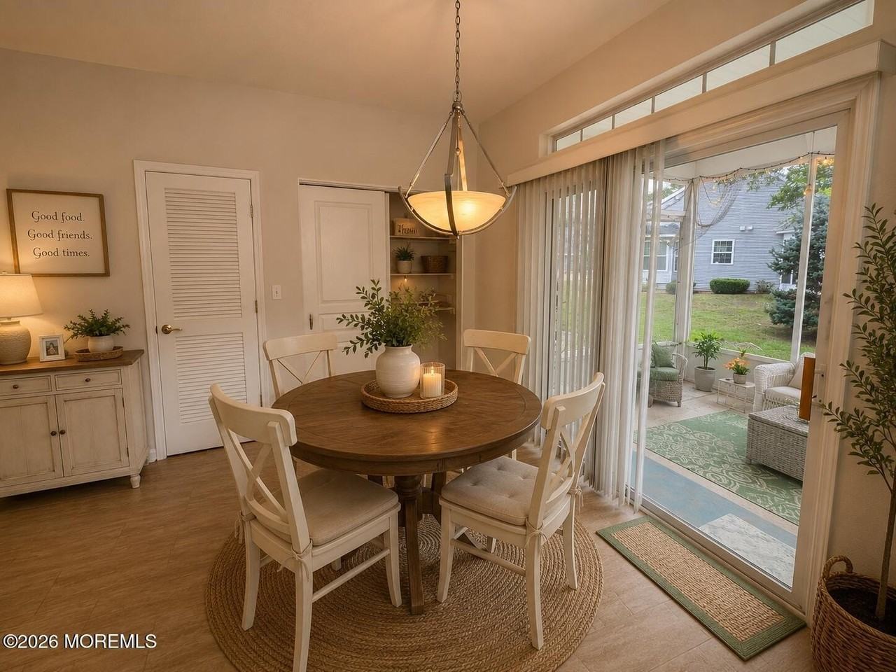 24 Lilly Dr - Photo 3 of 12