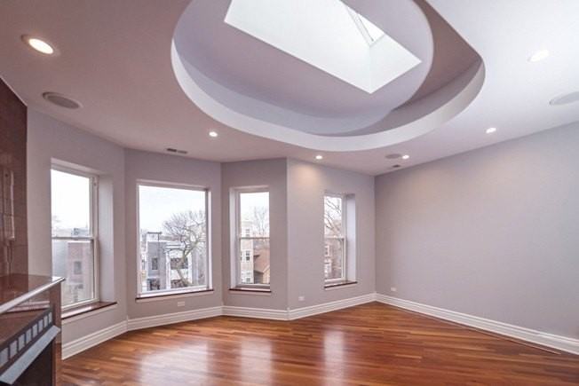 1437 N Washtenaw Ave #3 - Photo 2 of 22